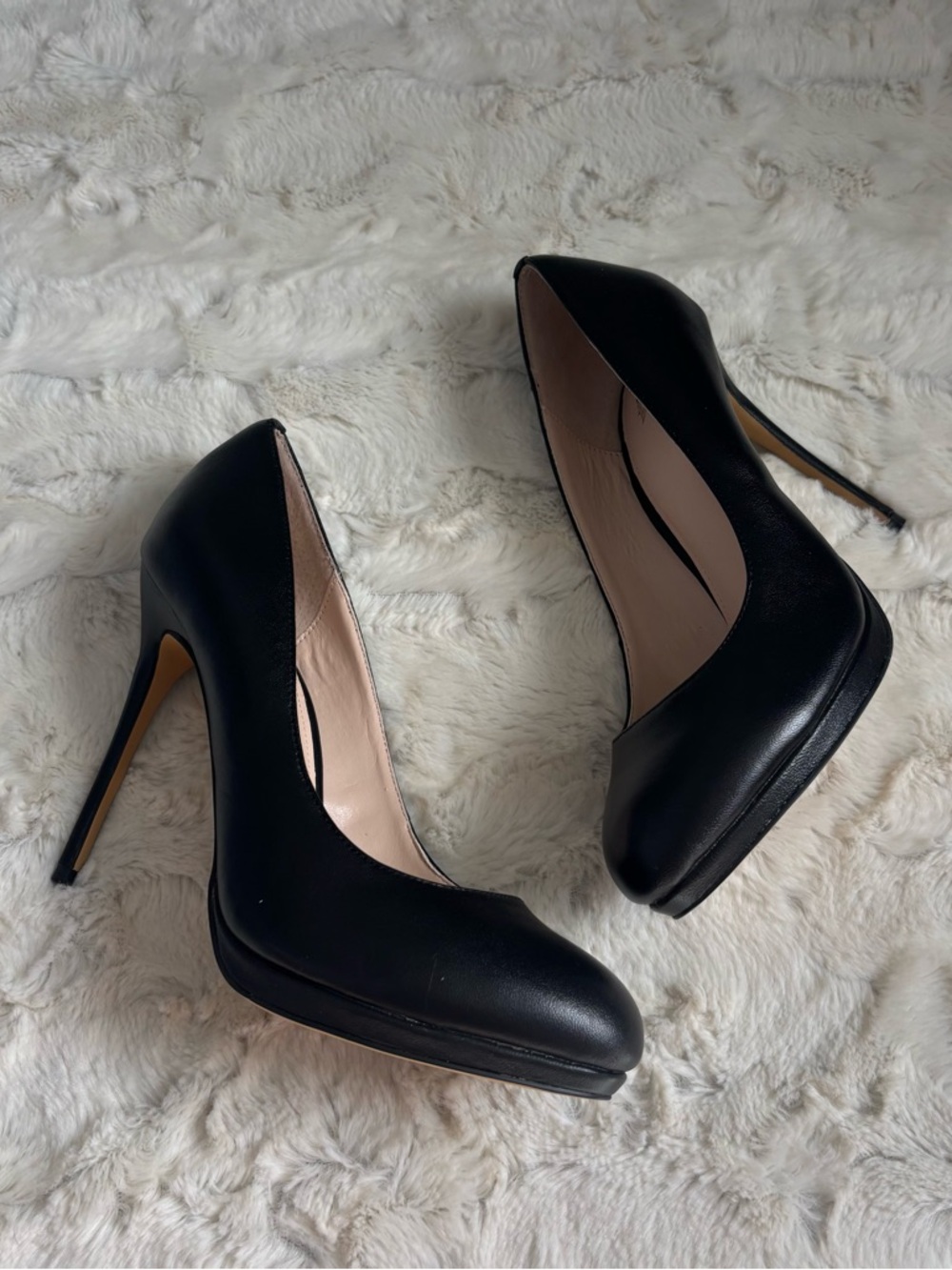 NEW Victoria's Secret Size 7.5 B Black Leather Heels